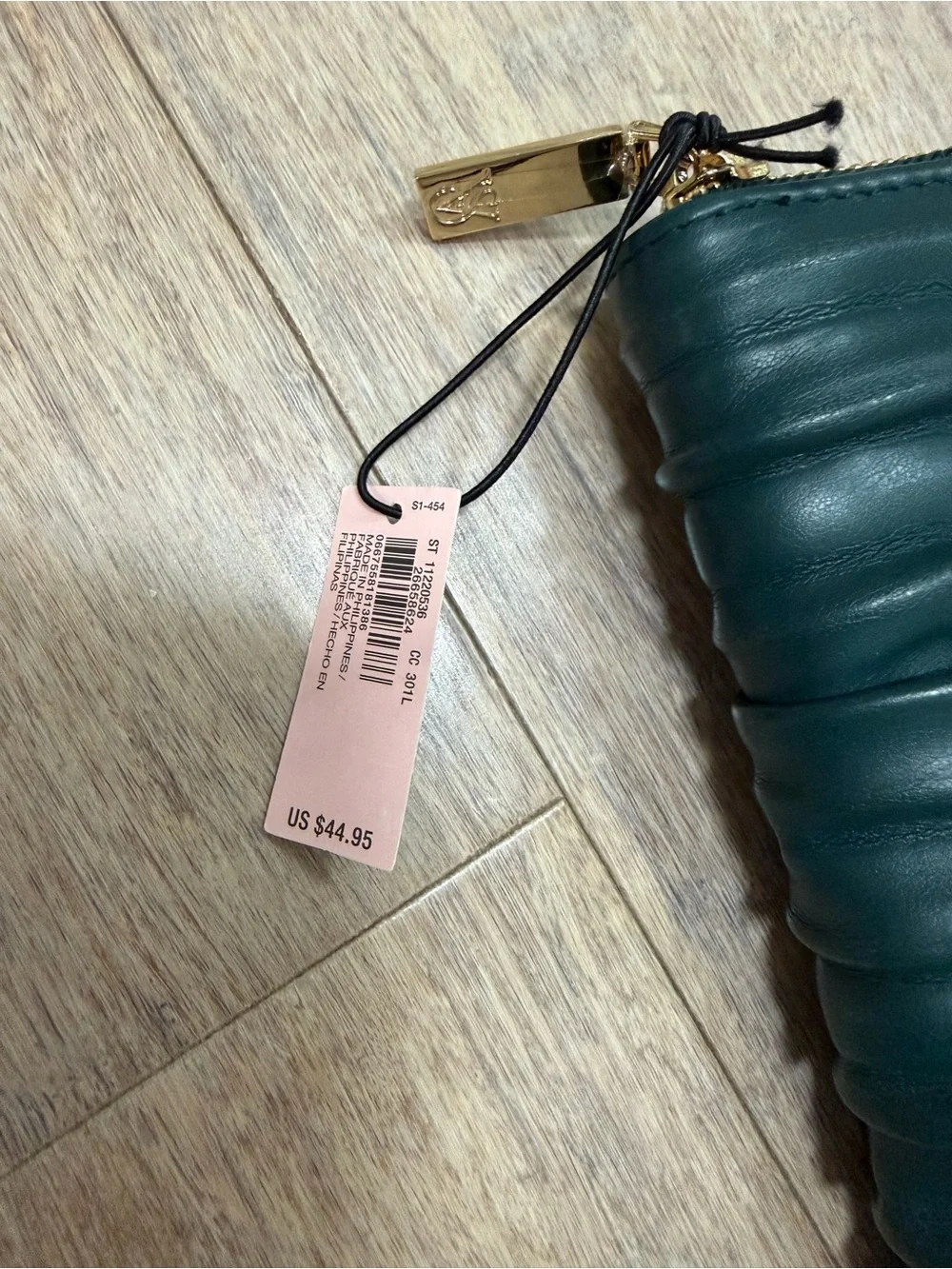 Victoria secret Dark Green Zip Wallet - Picture 4 of 8